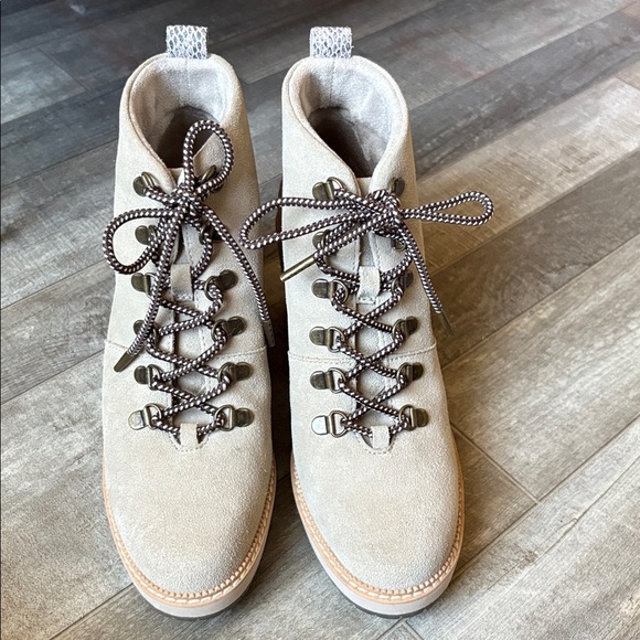 TOMS Womens Melrose Nubuck Ankle Wedge Booties - size 7.5 - Picture 1 of 15